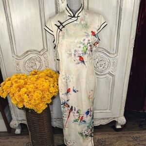 Elegant Floral and Bird Graphics Asian  Dress Beautiful Unique Feminine